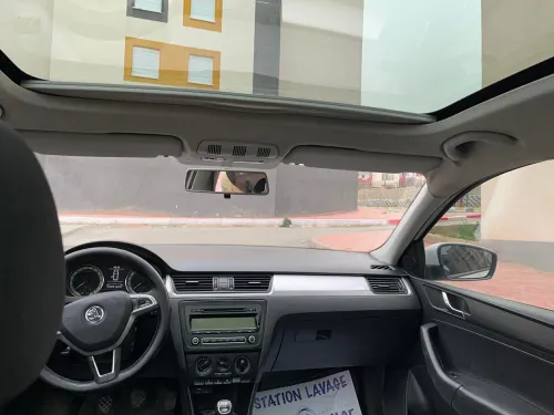 Skoda Rapid Spaceback 2015 Edition