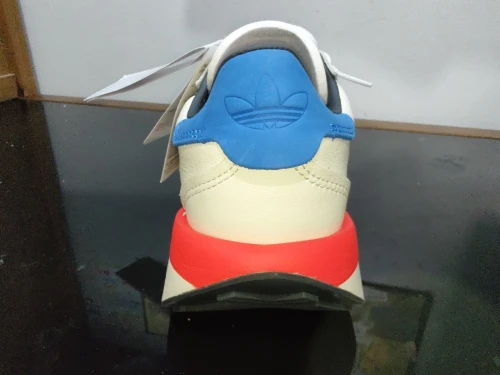 Sneakers adidas