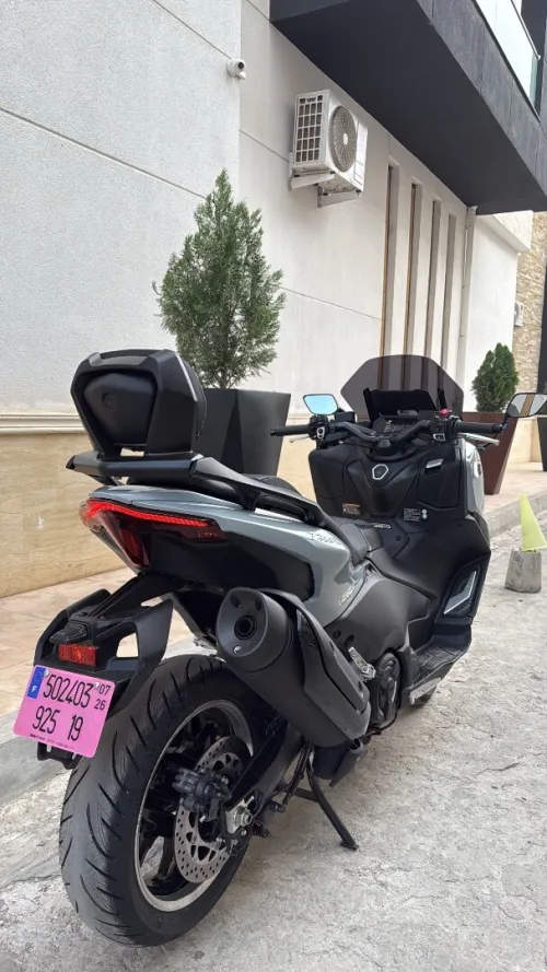 Yamah Tmax 563 2025