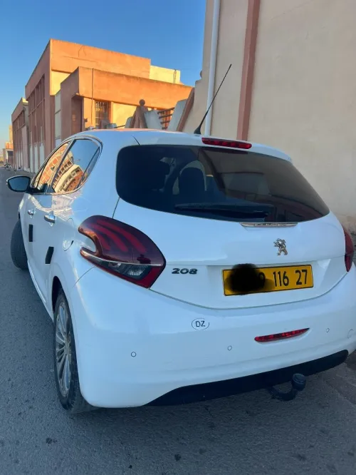 Peugeot 208 2016 Allure Facelift