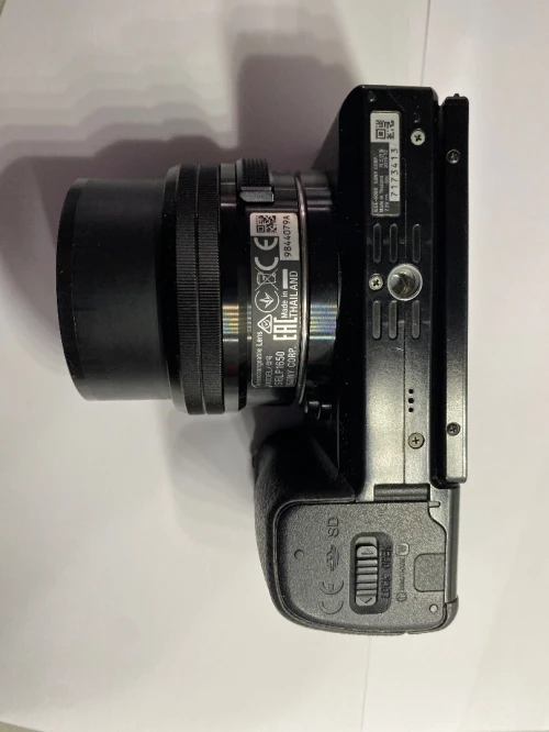 Sony A6000