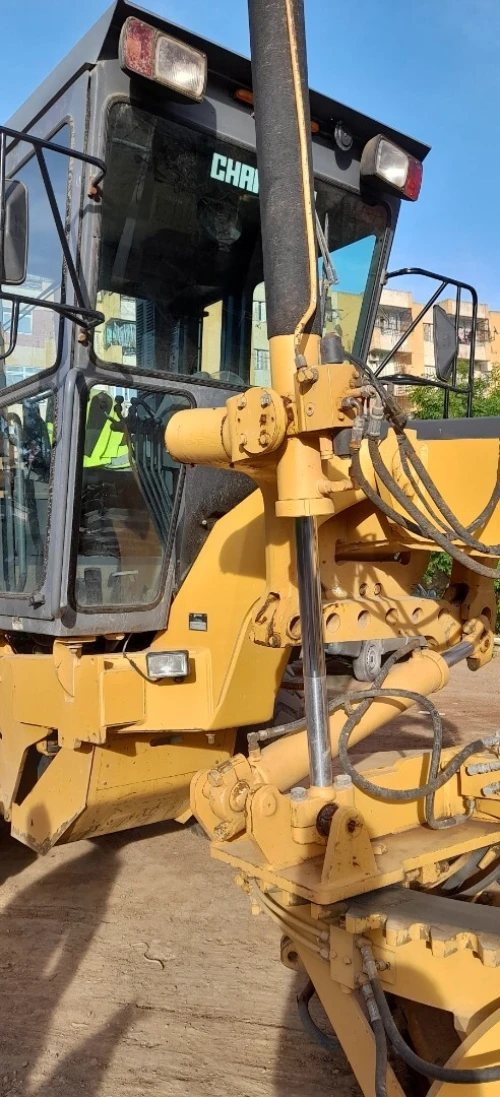 نيفلاز شومبيو Niveleuse champion 720A VHP series Vi 