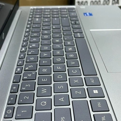 HP LAPTOP 15 fd0050na -CORE i5-13th GENE  /RAM 16 GB DDR4  /SSD 512GB /ECRAN 15.6 FHD *PROMO*