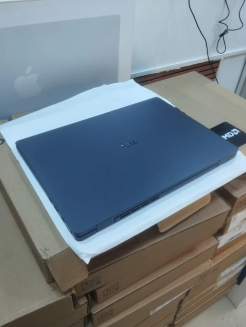 DELL PRO 16 - PC16255  Ryzen 5 230 vPro / RAM 32GB / SSD 512GB / Écran 16 FHD+