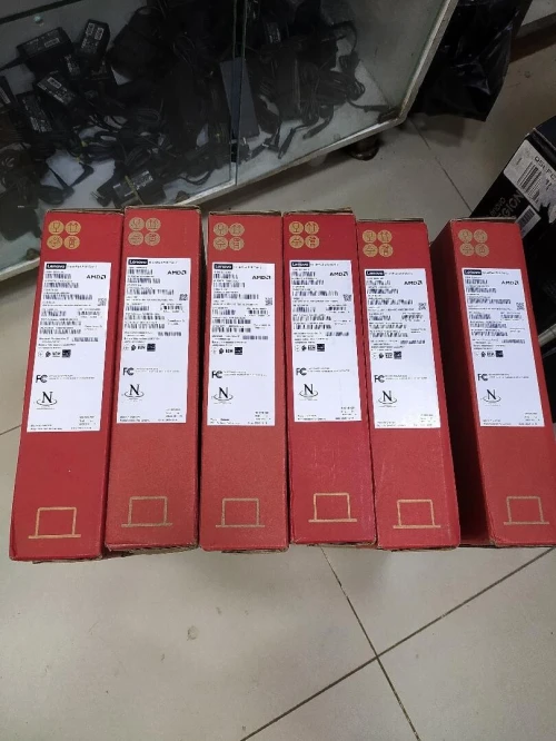 LENOVO THINKPAD E16 GEN2  Ryzen 7 7735U /RAM= 16 GB/SSD 512GB /ECRAN 16" FHD