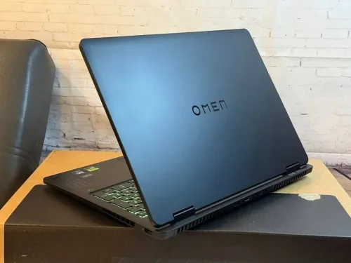 HP OMEN 16-ap 0020ca  Ryzen  AI 9 365 APU/RTX 5070  /RAM 32 GB 5600HZ /SSD 1TB /ECRAN 16 " /165HZ