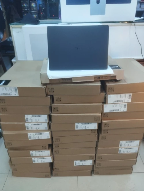 DELL PRO 16 - PC16255  Ryzen 5 230 vPro / RAM 32GB / SSD 512GB / Écran 16 FHD+
