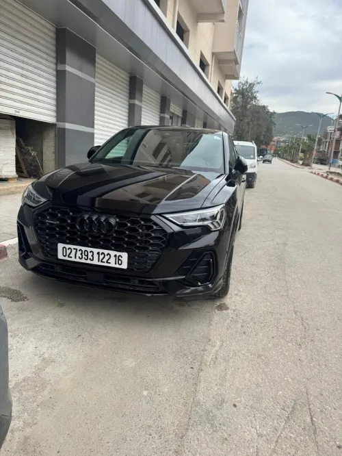 Audi Q3 2022 S Line compétition
