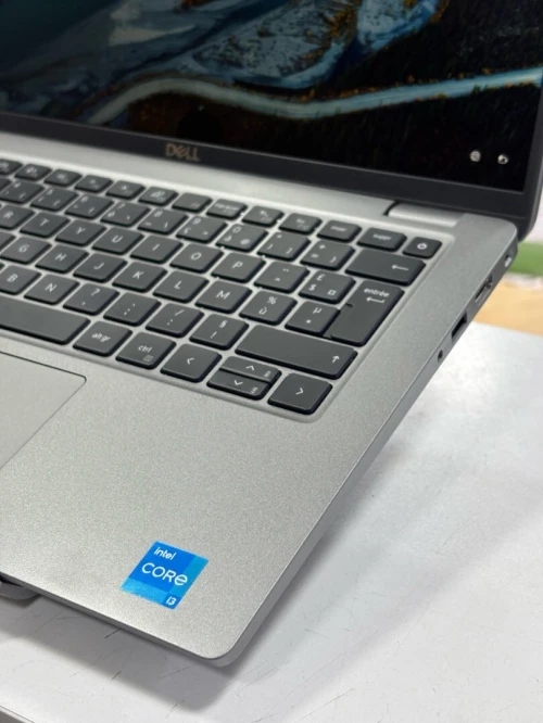 DELL LATITUDE 5440 I3 1315U 8GB 256GB SSD 14,1 FHD AZERTY LUMINEUX 