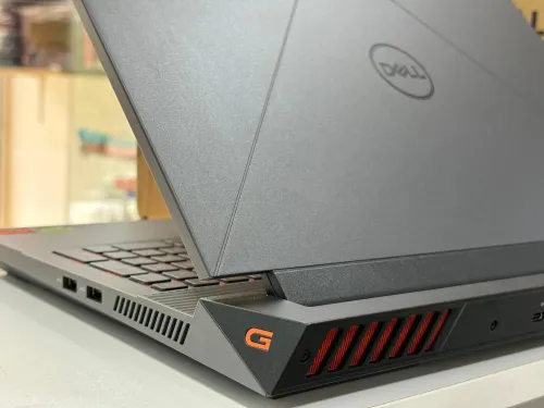 DELL G15 5535 RYZEN 7 7840HS 16GB 512 GB SSD RTX 4060 8GB NEUF SOUS EMBALLAGE JAMAIS UTILISÉ 