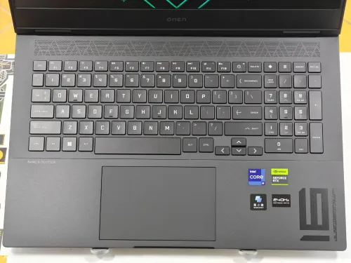 HP OMEN 16 I9 13900HX 16GB 1TB SSD RTX 4060 8GB 16,1 QHD 240Hz