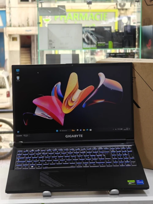 GIGABYTE G5 2024 I7 13620H 16GB 1TB SSD RTX 4060 8GB 15.6" FHD 144HZ