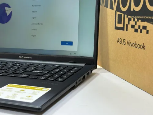 ASUS VIVOBOOK 15 RYZEN 5 7520U 8GB 512GB SSD NEUF SOUS EMBALLAGE JAMAIS UTILISÉ 