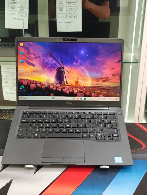 DELL LATITUDE 7300 Intel core i5 8365u 8GB 256GB SSD 13,3 FULLHD IPS