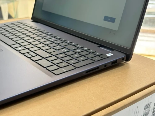 DELL INSPIRON 16 5645 RYZEN 7 8840U 16GB 1TB SSD NEUF SOUS EMBALLAGE 