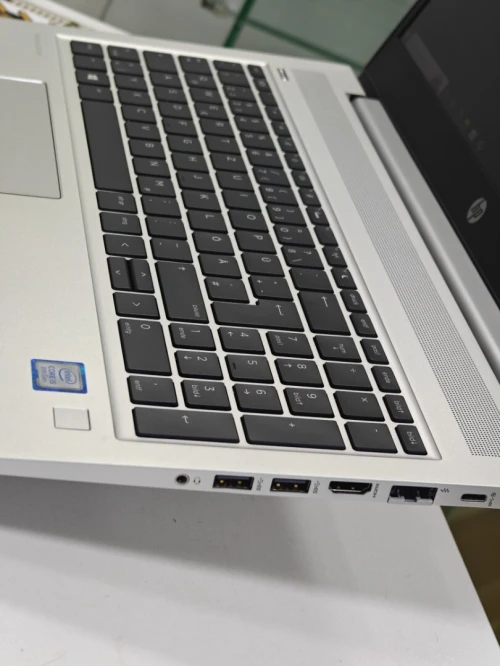 HP PROBOOK 450 G6 I5 8265U 8GB 256GB SSD 15,6 " FULL HD
