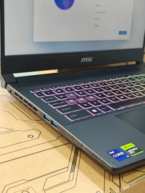 MSI KATANA 15HX B14WGK I9 14900HX 16GB 1TB SSD RTX 5060 8GB GDDR7 15,6 QHD 165Hz NEUF SOUS EMBALLAGE