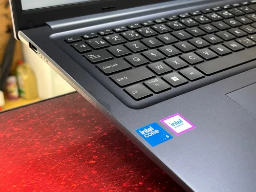 ASUS VIVOBOOK 17 INTEL 5 120U 16GB 512GB SSD 17,3 FHD NEUF SOUS EMBALLAGE 