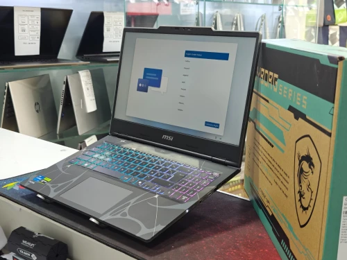 MSI CYBORG 15 B13WEKG I5 13420H 16GB 512GB SSD RTX 5050 8GB GDDR7 15,6 FULLHD 144HZ NEUF