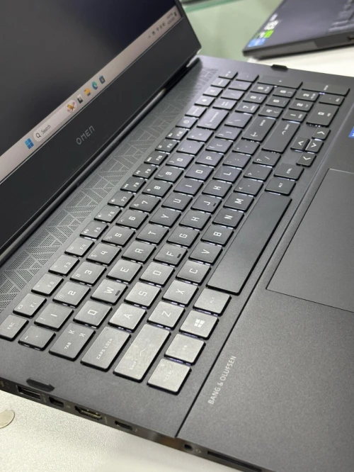 HP OMEN 16 I7 11700H 16GB 512GB SSD RTX 3060 6GB 16,1 FHD 144Hz