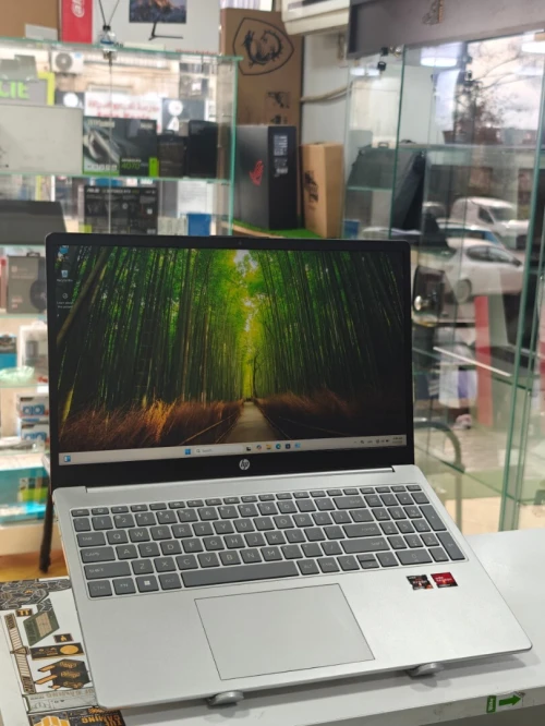 HP LAPTOP 15 RYZEN 7 7730U 16GB 512GB SSD 15,6 FULL HD