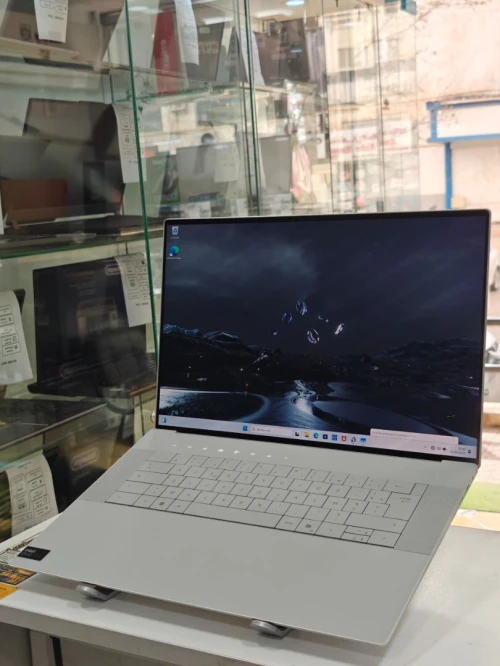 DELL XPS 9640 INTEL ULTRA 9 185H 32GB 1TB SSD RTX 4070 8GB 16,3 4K OLED TACTILE NEUF JAMAIS UTILISÉ 