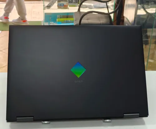 HP OMEN 16 I7 11800H 16GB 512 GB SSD RTX 3050TI 4GB 16,1 FHD