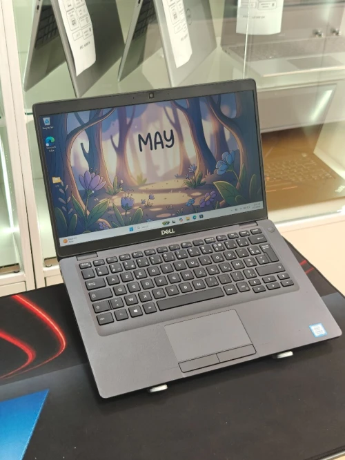 DELL LATITUDE 5400 INTEL CORE I5 8365U 8GB 256GB SSD 14,1 POUCES AZERTY LUMINEUX