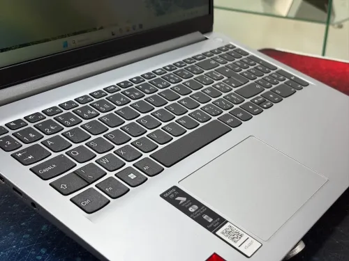 LENOVO IDEAPAD 1 15AMN7 RYZEN 5 7520U 8GB 512GB SSD 15,6 FULLHD NEUF SOUS EMBALLAGE 