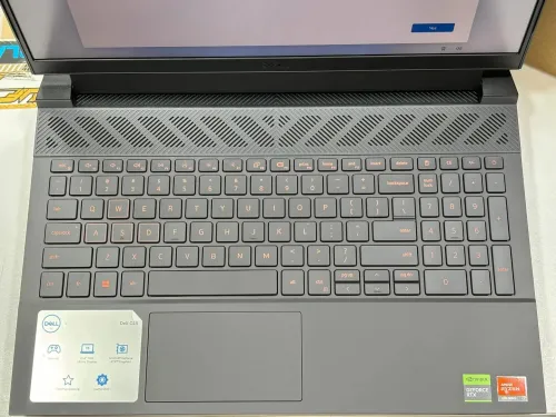 DELL G15 5535 RYZEN 7 7840HS 16GB 512 GB SSD RTX 4060 8GB NEUF SOUS EMBALLAGE JAMAIS UTILISÉ 