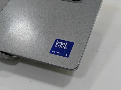 DELL LATITUDE 5450 INTEL CORE 5 ULTRA 135U 16GB 256GB SSD NVME 14,1 FULLHD IPS