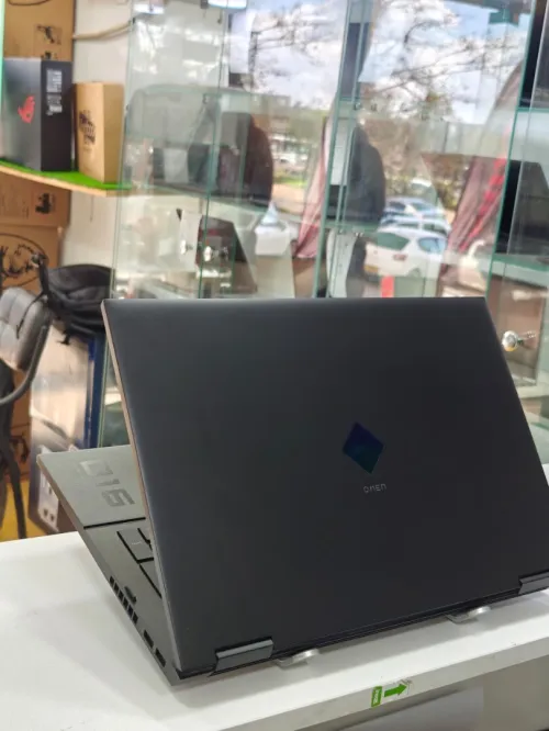 HP OMEN 16 I7 11800H 16GB 512 GB SSD RTX 3050TI 4GB 16,1 FHD