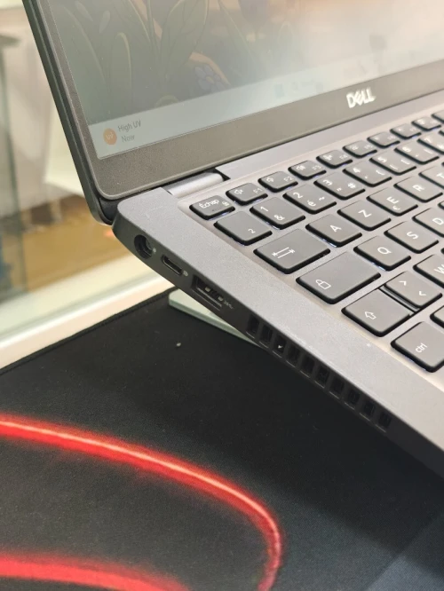 DELL LATITUDE 5400 INTEL CORE I5 8365U 8GB 256GB SSD 14,1 POUCES AZERTY LUMINEUX