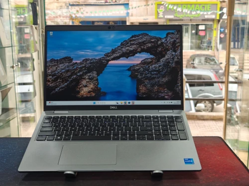 DELL LATITUDE 5520 I5 1135G7 16GB 256GB SSD 15,6 FULLHD IPS