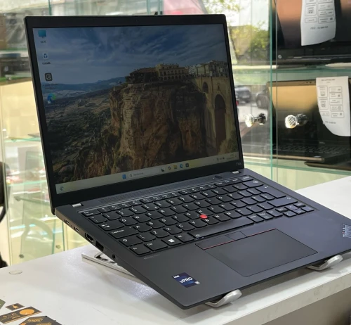 LENOVO THINKPAD T14S GEN 4 I7 1365U VPRO 32GB 512GB SSD 14,1 FHD+ 