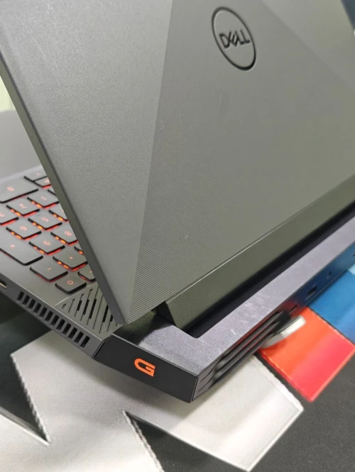 DELL G15 5520 INTEL CORE I7 12700H 16GB 512GB SSD NVME 15,6 FULLHD IPS 165HZ RTX 3060 6GB