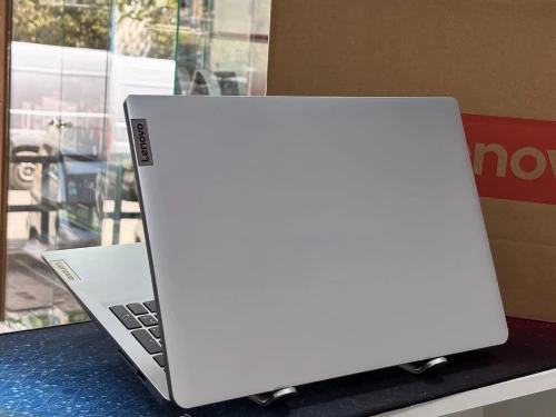 LENOVO IDEAPAD 1 15AMN7 RYZEN 5 7520U 8GB 512GB SSD 15,6 FULLHD NEUF SOUS EMBALLAGE 