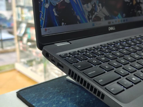 DELL LATITUDE 5500 INTEL CORE I5 8365U 8GB 256GB SSD 15,6 FULLHD IPS
