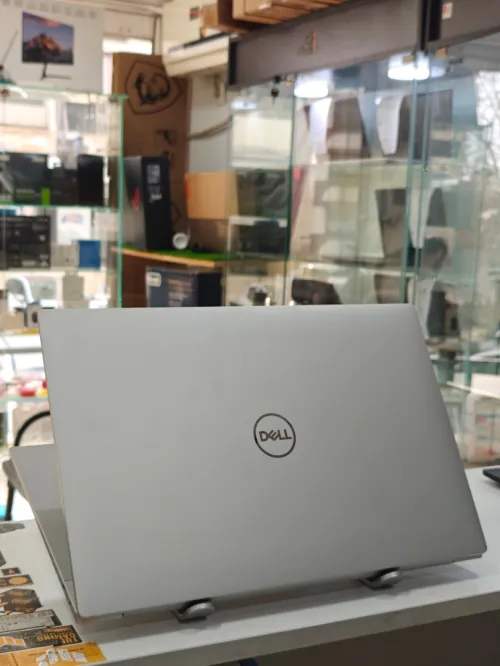 DELL XPS 9640 INTEL ULTRA 9 185H 32GB 1TB SSD RTX 4070 8GB 16,3 4K OLED TACTILE NEUF JAMAIS UTILISÉ 