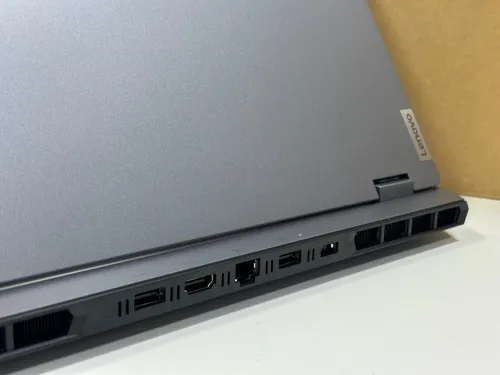 LENOVO LOQ 15 RYZEN 7 7435HS 24 GB 512 GB SSD RTX 4050 6GB NEUF JAMAIS UTILISÉ SOUS EMBALLAGE 