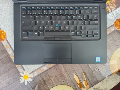 Dell 5480 i5 7300U(7e génération) venue de Canada 