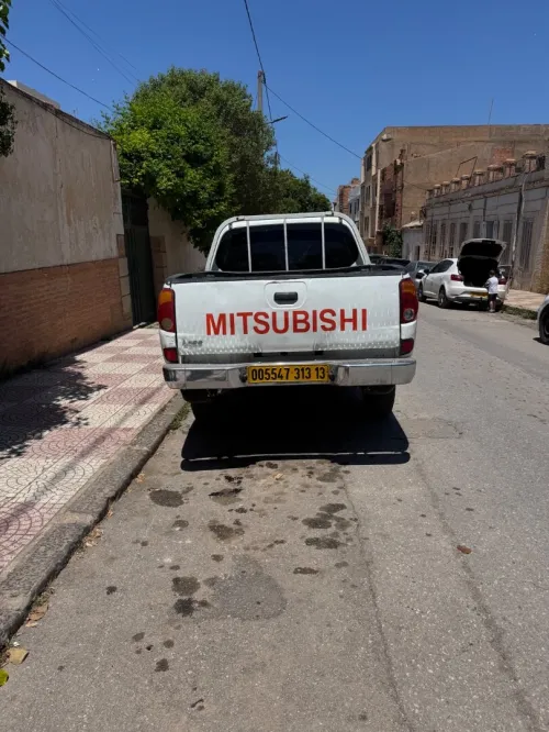 Mitsubishi L200 2013 Doube cabine Evolution