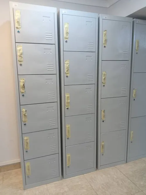 vestiaire métallique bonne qualité (tout les modèles sont disponible)