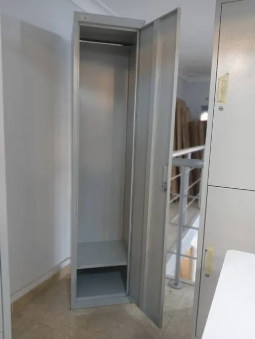 vestiaire métallique bonne qualité (tout les modèles sont disponible)