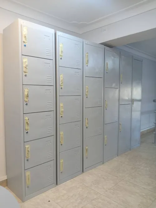 vestiaire métallique bonne qualité (tout les modèles sont disponible)