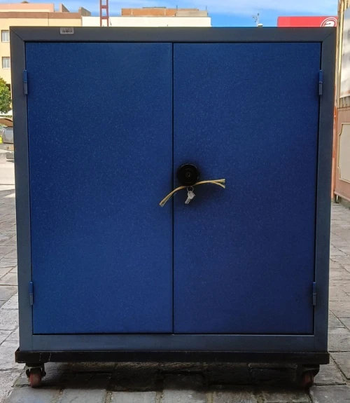  armoire Vestiaire 2porte 1M
