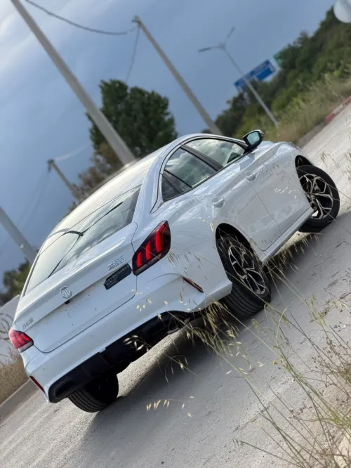 MG MG5 2026 