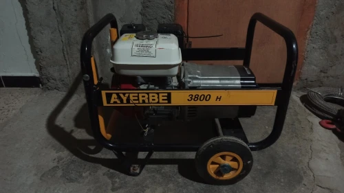 Groupe electrogène essence 4KVA 220V moteur HONDA GX160 AYERBE 3800H (SPAIN-Italy-Japan)