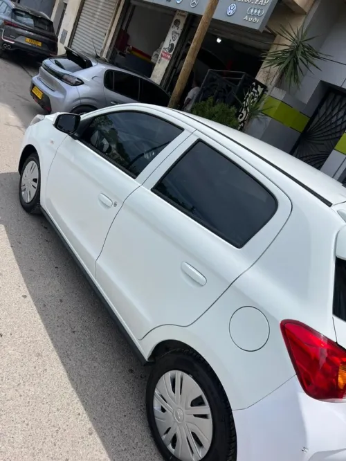 Mitsubishi Space star 2023 