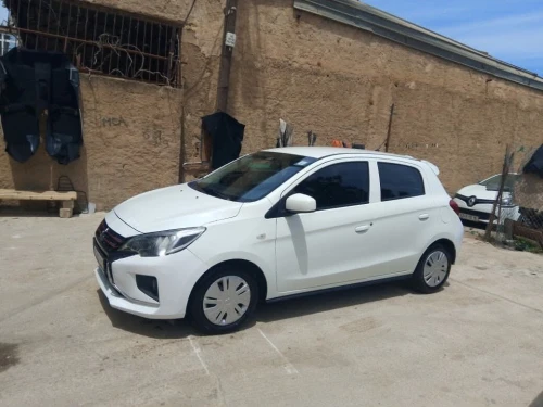 Mitsubishi Space star 2023 